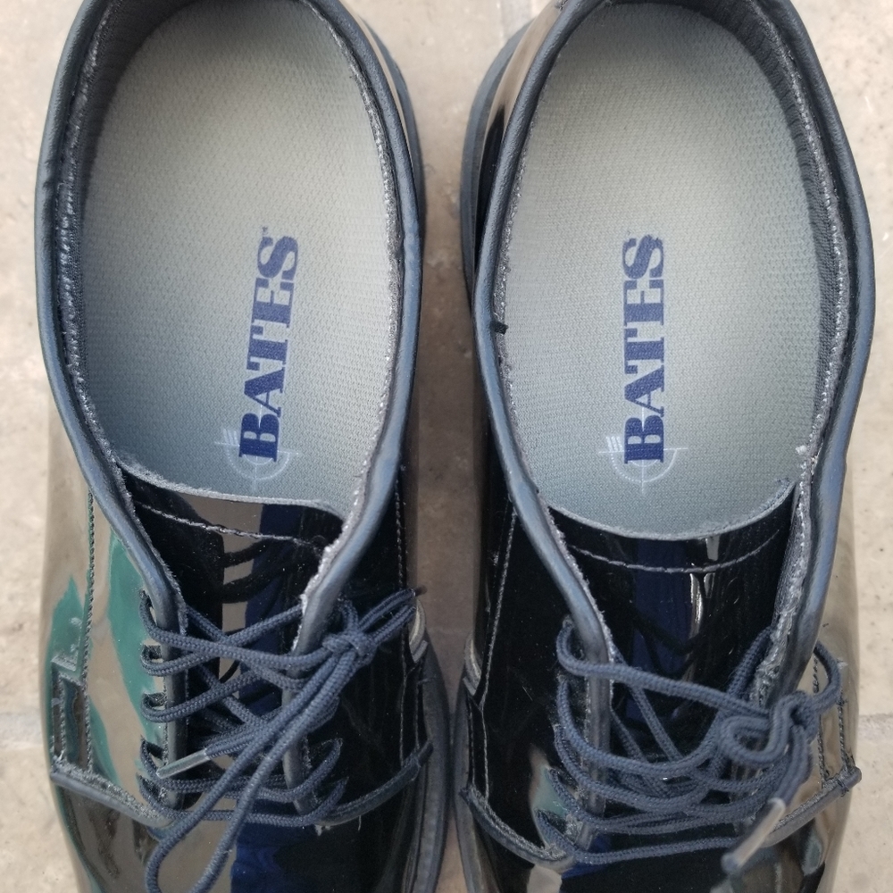 Bates High Gloss Oxford Shoe - Picture 3 of 14